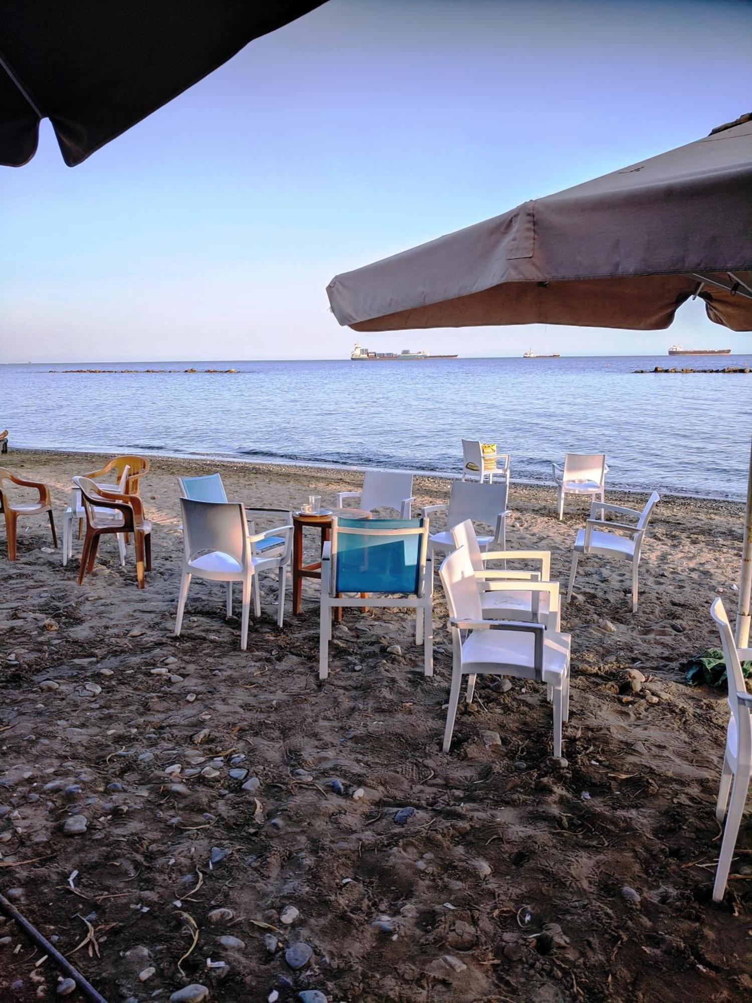 Fantastic 1 Bed Apartment By The Sea Opposite 4 Seasons リマソール エクステリア 写真
