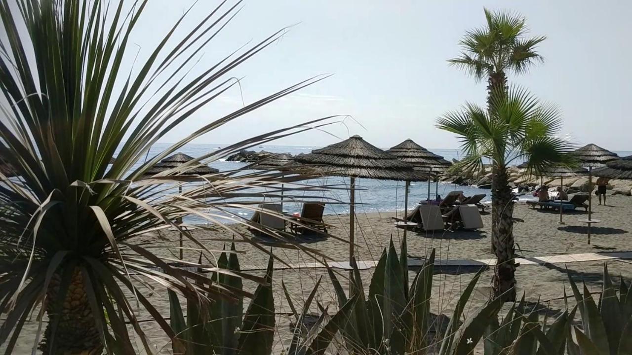 Fantastic 1 Bed Apartment By The Sea Opposite 4 Seasons リマソール エクステリア 写真